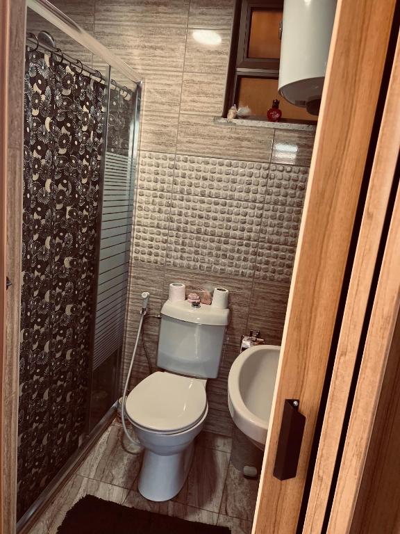Bilik mandi di IBN Khaldoon