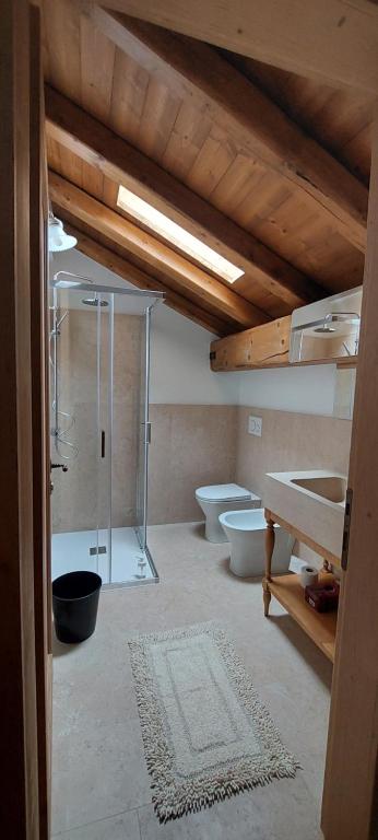 Łazienka w obiekcie Agriturismo l'Eremo