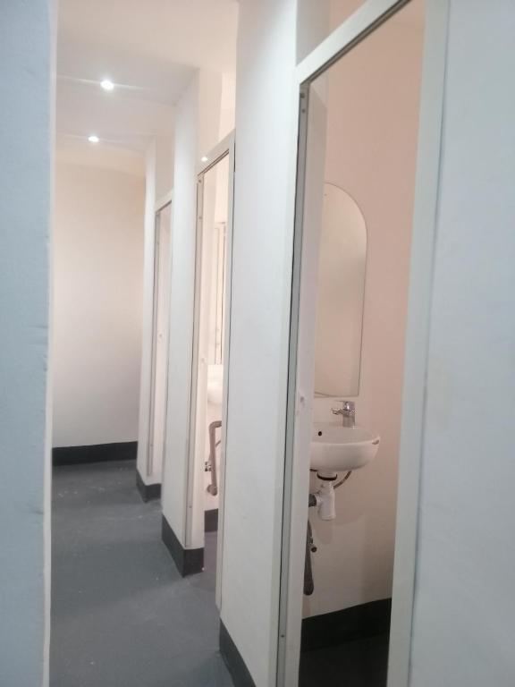 Koupelna v ubytování Hostel Laksour