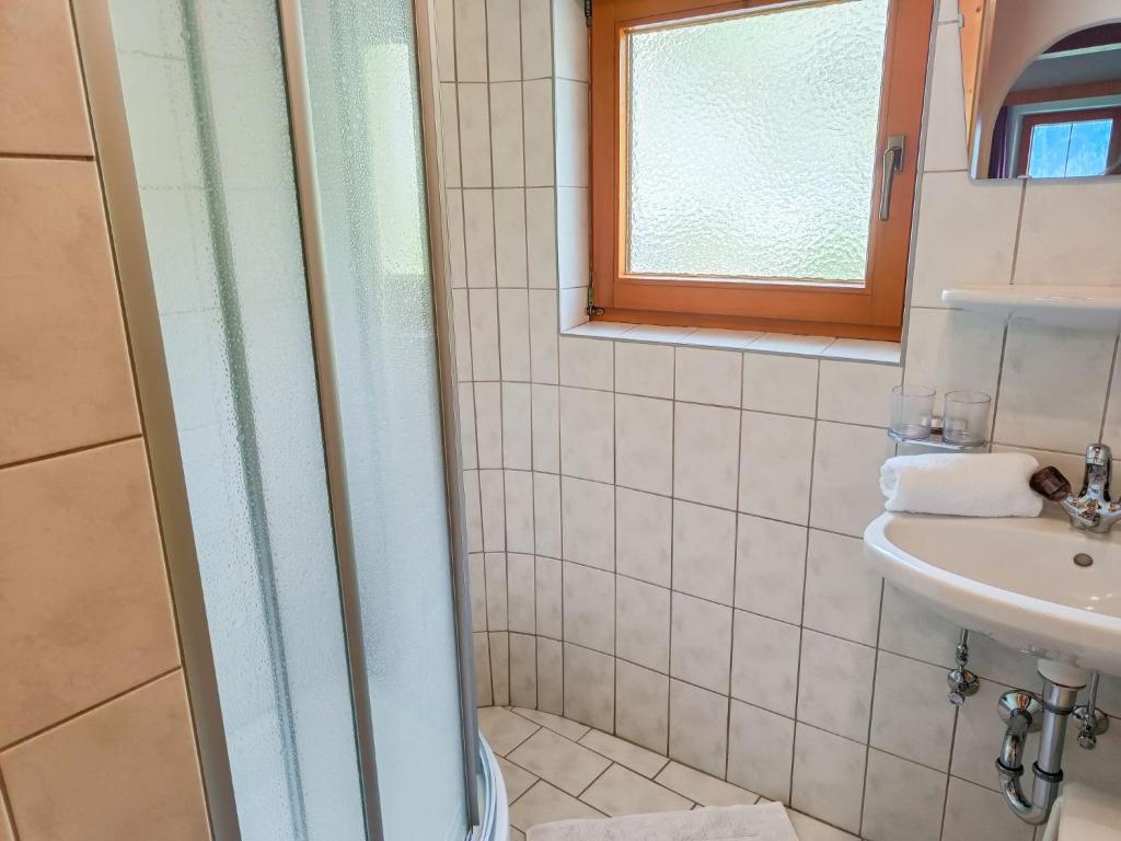Kúpeľňa v ubytovaní Apartment Erna by Interhome