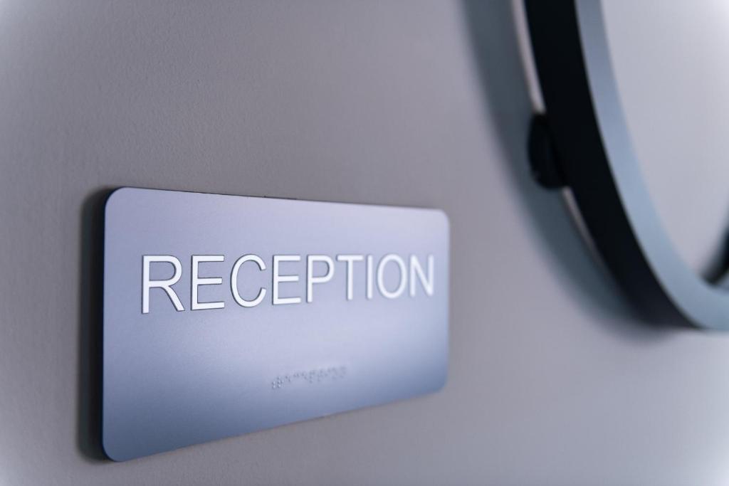 SKS Luxury Suites & Rooms - 11