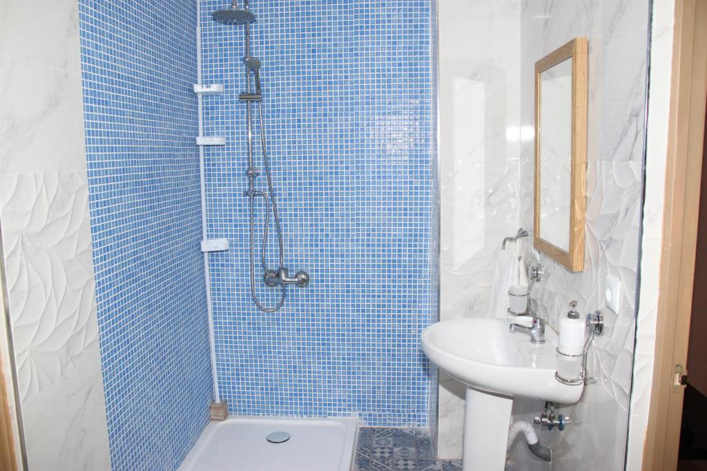 Pension La Lambra Azul - Resim 7