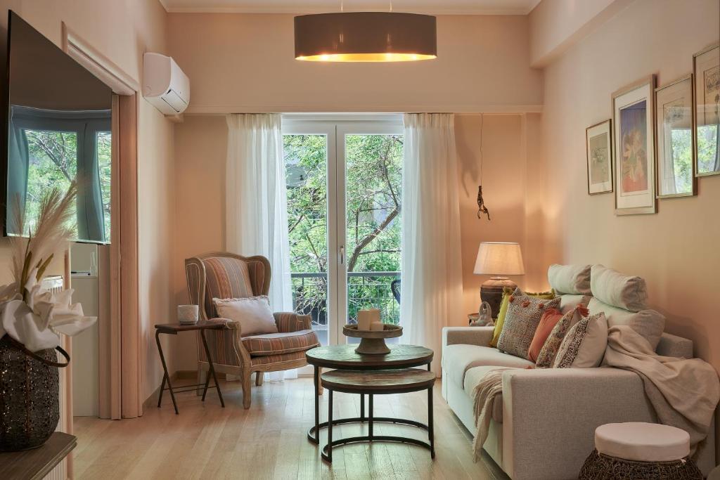 Posedenie v ubytovaní Spirou Merkouri Handcrafted 2BD Home