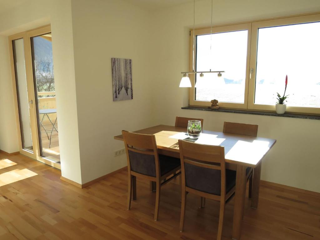 Fotografie z fotogalerie ubytování Apartment Zillertalblick by Interhome v destinaci Strass im Zillertal