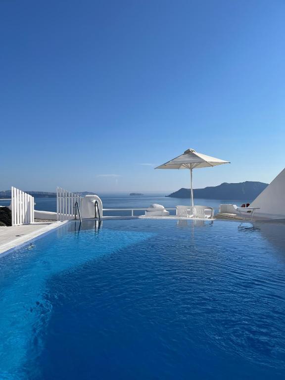 Bazén v ubytování Olympic Villas nebo v jeho okolí
