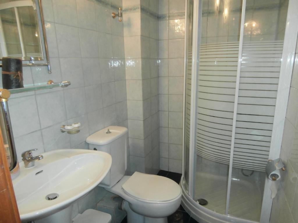 Koupelna v ubytování Avra Rooms
