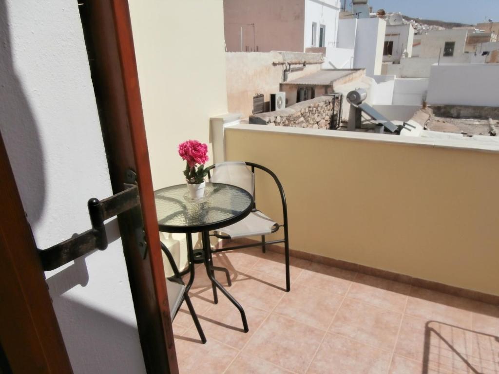 Balkón nebo terasa v ubytování Avra Rooms