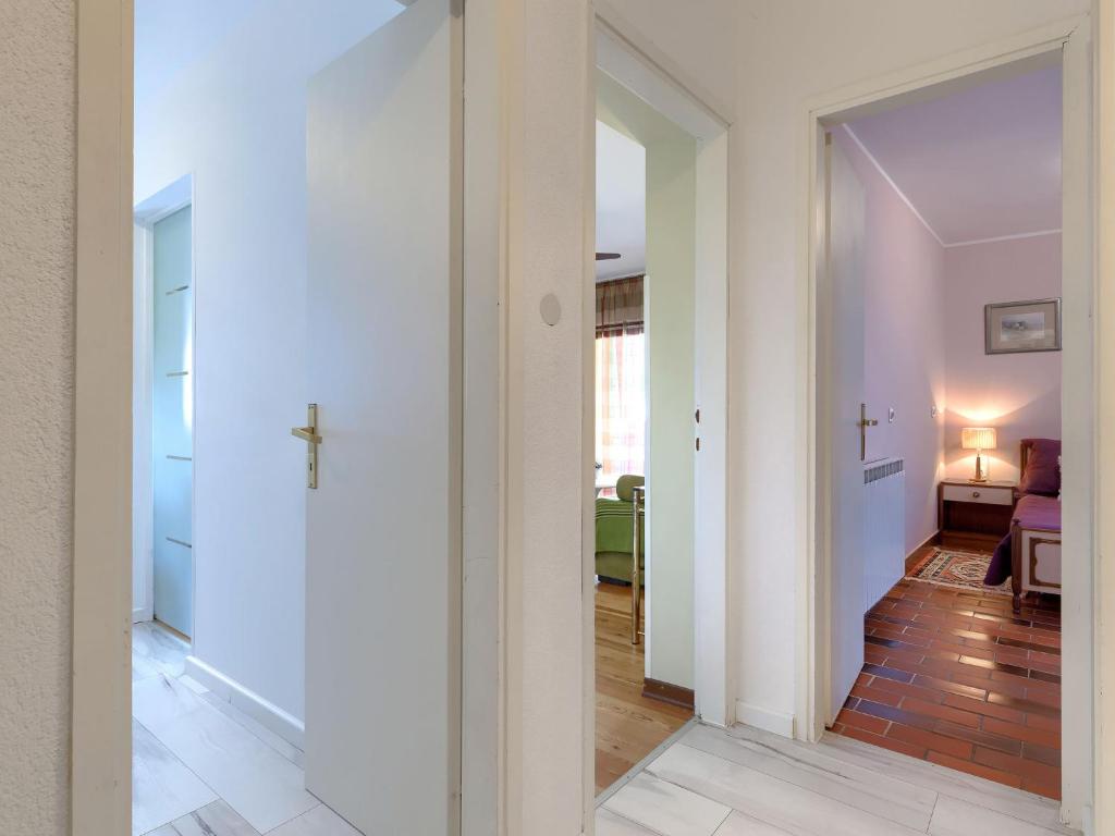 Posteľ alebo postele v izbe v ubytovaní Apartment Tiziana-3 by Interhome