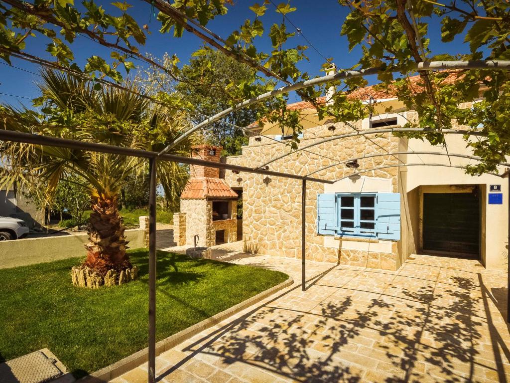 Zdjęcie z galerii obiektu Holiday Home Maja by Interhome w mieście Zarići