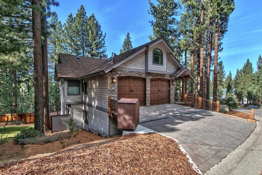 Tòa nhà nơi nhà nghỉ dưỡng tọa lạc