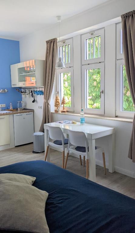 Goethes liebste Betten - stilvolle Ferienwohnungen im historischen Fachwerkhaus in Wernigerode - Parkplatz, Smart-TV, W-Lan - 14