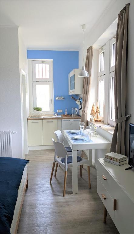 Goethes liebste Betten - stilvolle Ferienwohnungen im historischen Fachwerkhaus in Wernigerode - Parkplatz, Smart-TV, W-Lan - 6