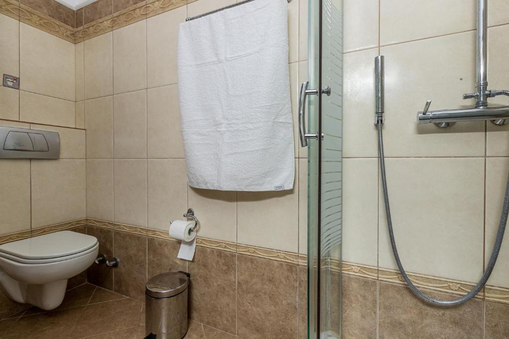 Kúpeľňa v ubytovaní Selia Villa Pefkochori