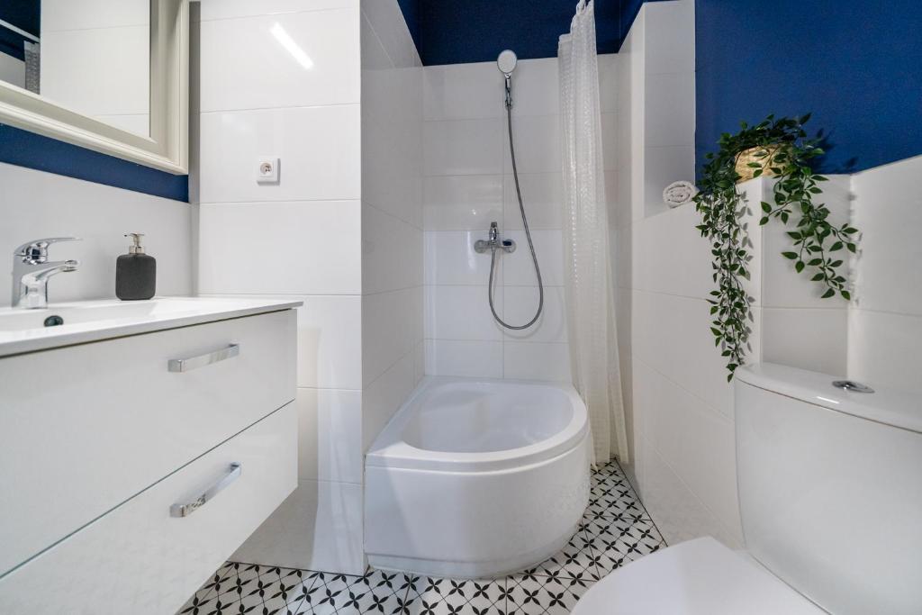 Fotografia z galérie ubytovania Stadion Narodowy Warszawa UNIT ApartmentMini noclegi Super lokalizacja przy Metro MiniStudio with private banthroom vo Varšave