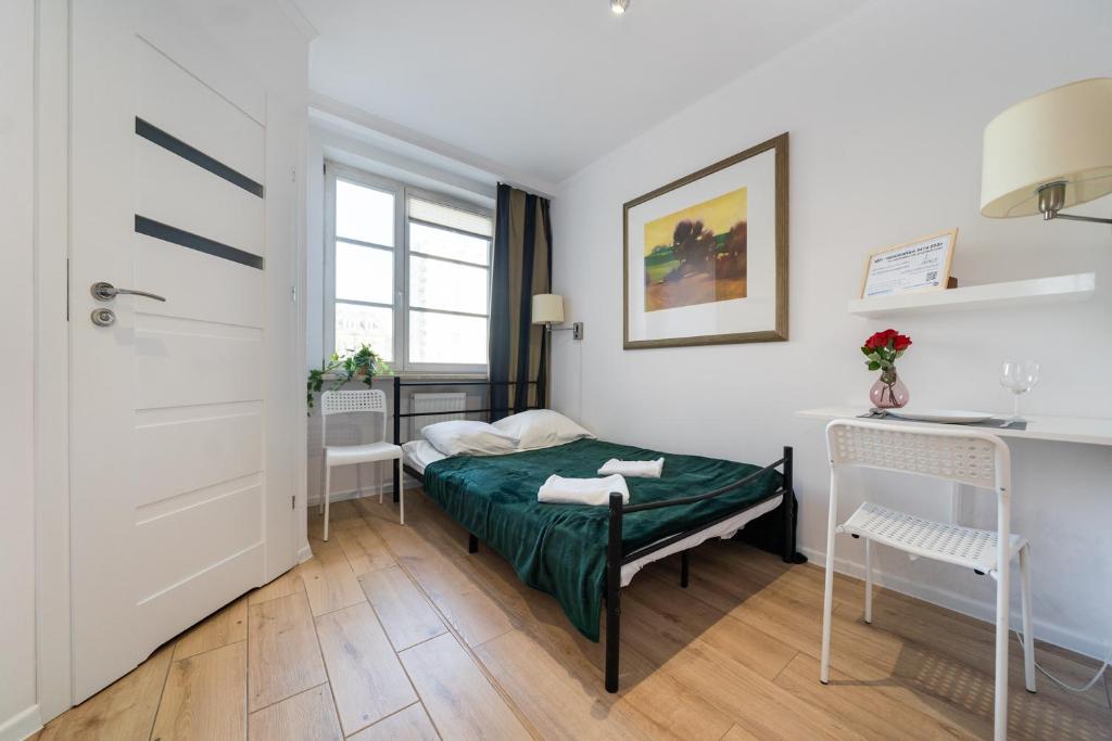 Fotografia z galérie ubytovania Stadion Narodowy Warszawa UNIT ApartmentMini noclegi Super lokalizacja przy Metro MiniStudio with private banthroom vo Varšave