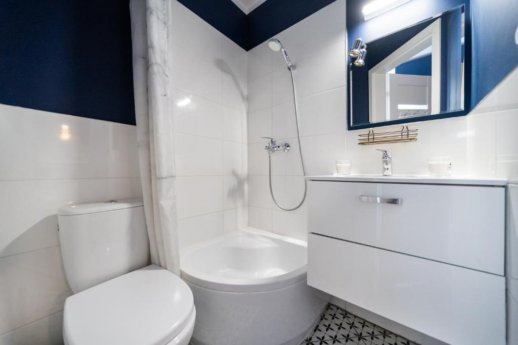 Fotografia z galérie ubytovania Stadion Narodowy Warszawa UNIT ApartmentMini noclegi Super lokalizacja przy Metro MiniStudio with private banthroom vo Varšave