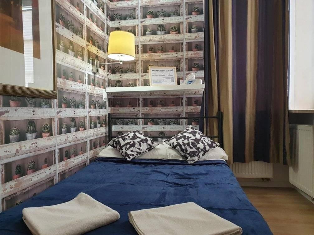 Fotografia z galérie ubytovania Stadion Narodowy Warszawa UNIT ApartmentMini noclegi Super lokalizacja przy Metro MiniStudio with private banthroom vo Varšave