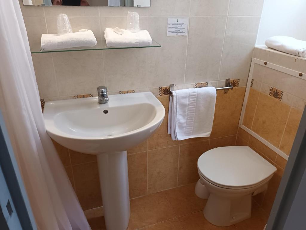 Hotel de La Paix - Comfort Triple Room
