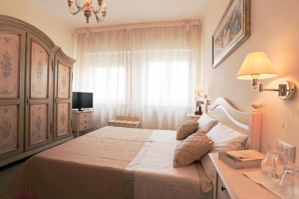 il Castello Guest House - Doble Habitación De Lujo Con Vista De Castillo