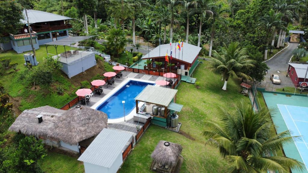 Apartment Finca Paradiso with a Brewery by the pool, Puerto Quito, Ecuador  - Booking.com