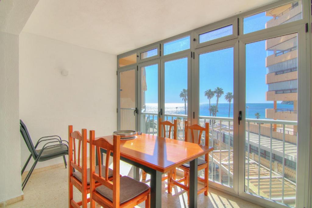 Apartamento en primera línea de playa - GRAN SOL, Calpe ...