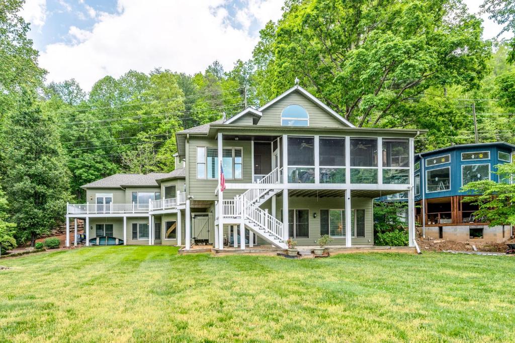Holiday home Waterfront Wonder, Lake Lure, USA