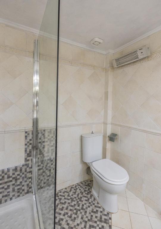 Łazienka w obiekcie CITY CENTER VILLA HERSONISOS
