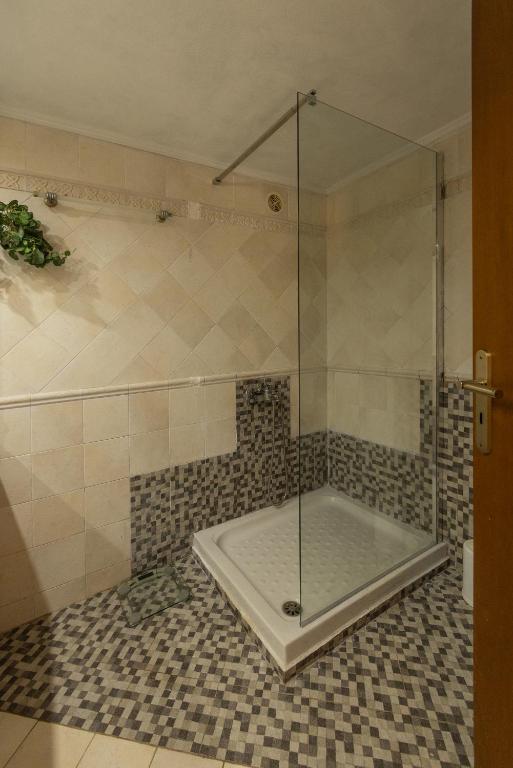 Łazienka w obiekcie CITY CENTER VILLA HERSONISOS