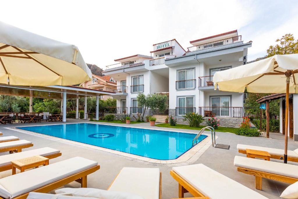Bazén v ubytování Kerem Apart Hotel nebo v jeho okolí