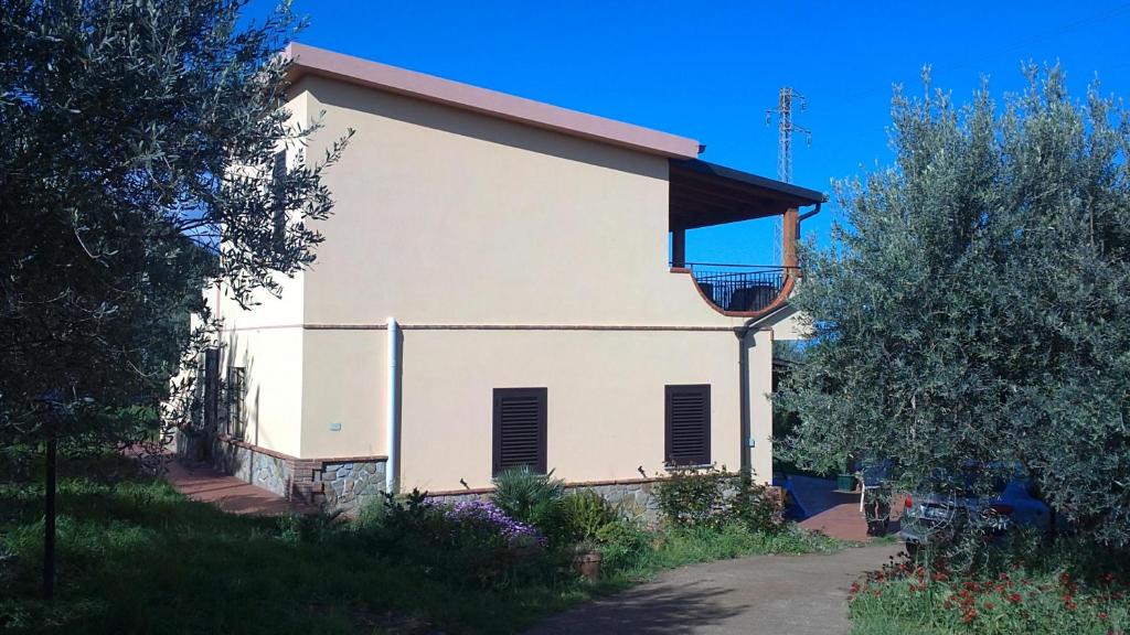 Kép Bilocale Con Terrazzo Vista Mare szállásáról Acquedolciban a galériában