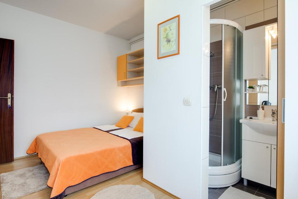 Rooms Marijana Obrovac - 13