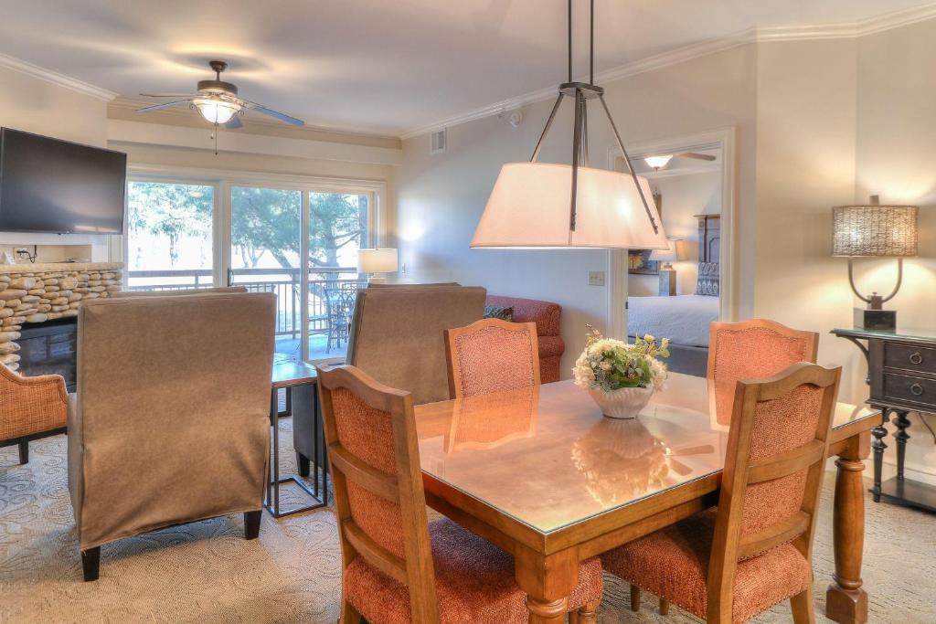 RiverStone Condo Resort & Spa - 
