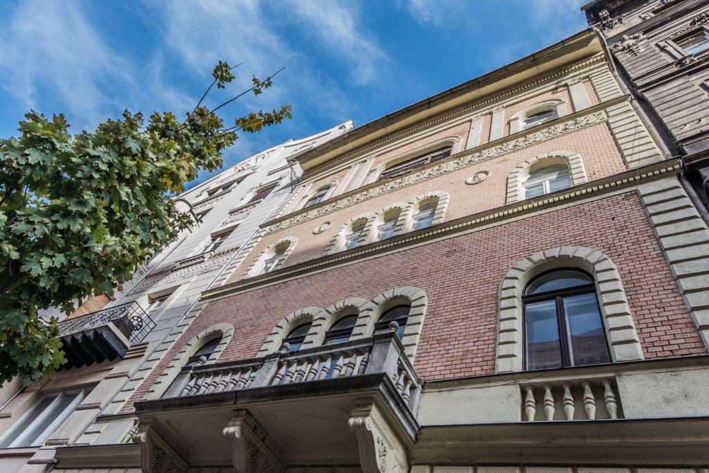 Budova, v ktorej sa apartmán nachádza