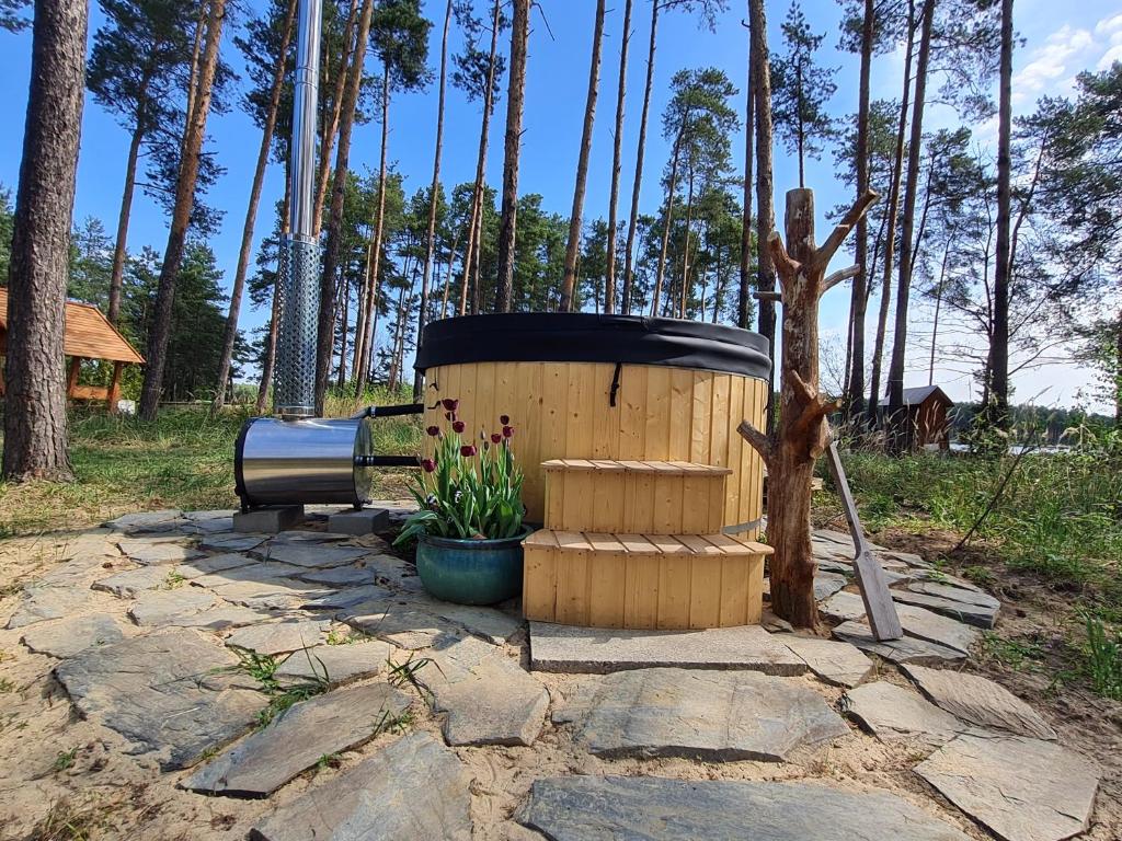 Fotografia z galérie ubytovania Pod Czarnym Dzięciołem - dom z widokiem i prywatną balią v destinácii Mazówki