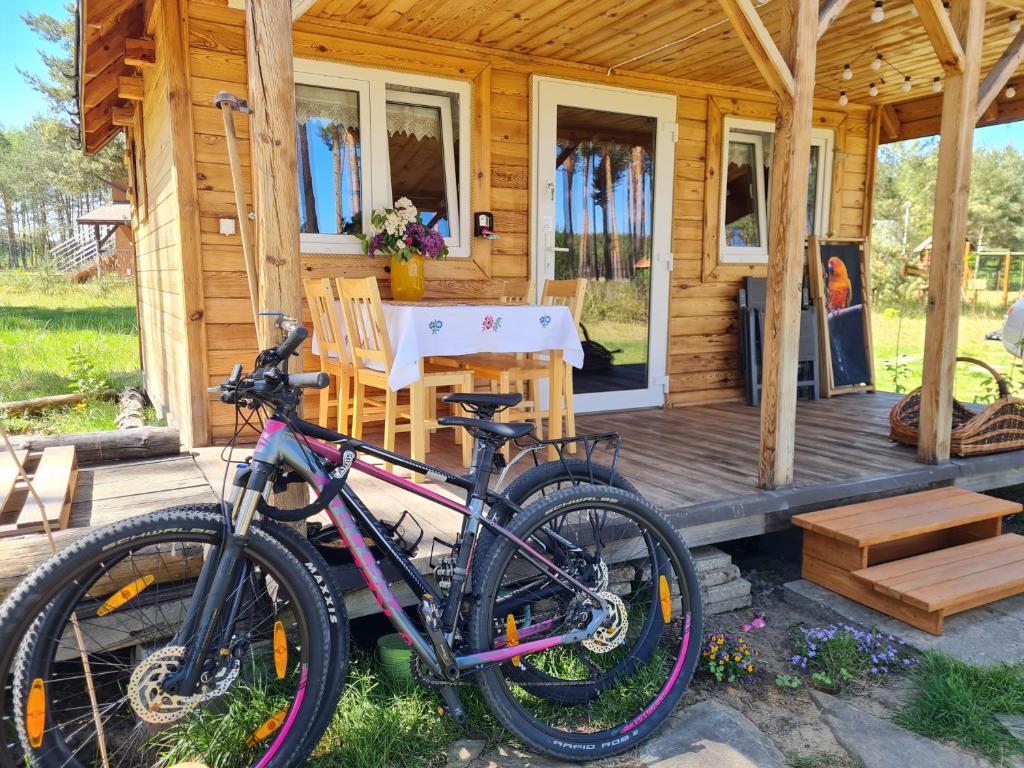 Jazda na bicykli v okolí ubytovania Pod Czarnym Dzięciołem - dom z widokiem i prywatną balią
