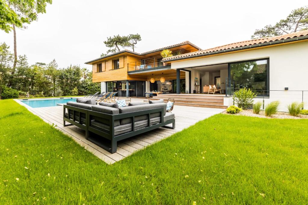 VILLA IZARRA KEYWEEK 5 bedrooms villa with heated pool Anglet Chiberta