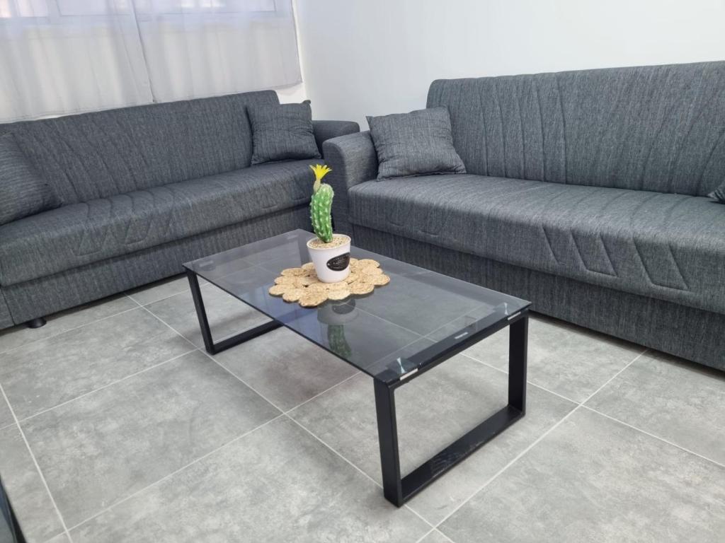 Un lugar para sentarse en דירה מקסימה