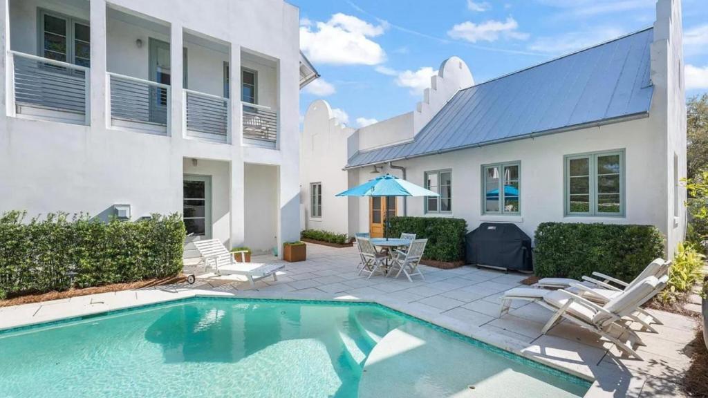 villa-rose-30a-private-pool-rosemary-beach-access