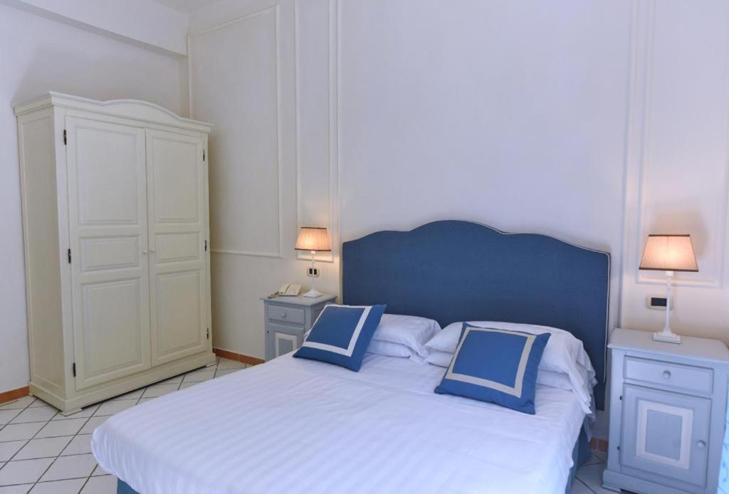 Hotel Garden Riviera - 4