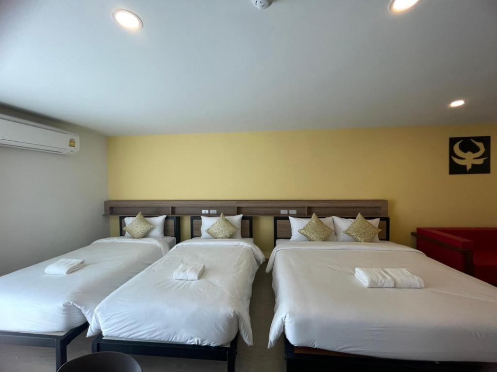 The Vita Plus Hotel - Family Room With Balcony