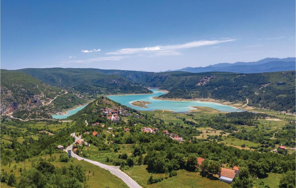 Príroda v okolí dovolenkového domu