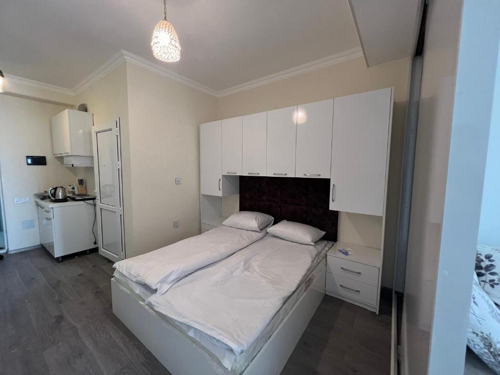 Astara Room - Apartamento De Estudio