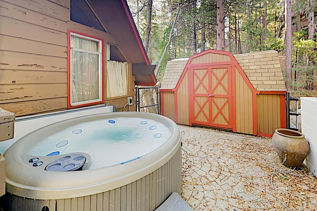 Φωτογραφία από το άλμπουμ του Annandale Manor σε Lake Arrowhead