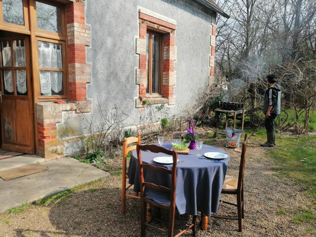 Fotografia z galérie ubytovania Maison de campagne, à 7km du circuit des 24h v destinácii Arnage