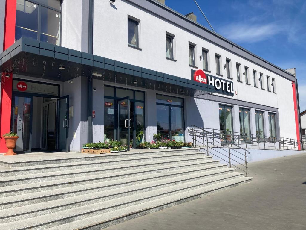 Budova, v ktorej sa hotel nachádza