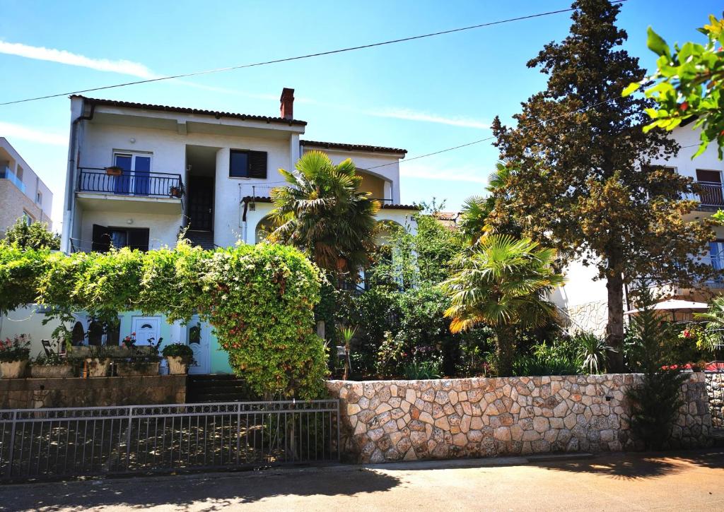 Zahrada ubytování Dašek apartment, near sea&centre