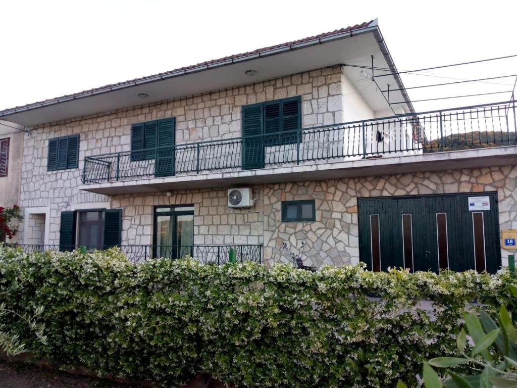 Budova, v ktorej sa apartmán nachádza