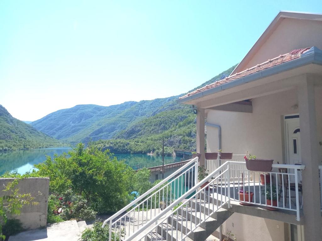 Balkon ili terasa u objektu Visit Drežnica