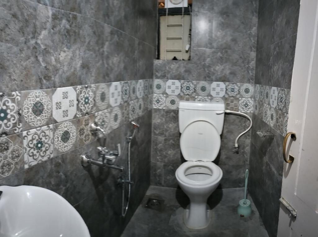 Un baño de Monkey Mind Hostel