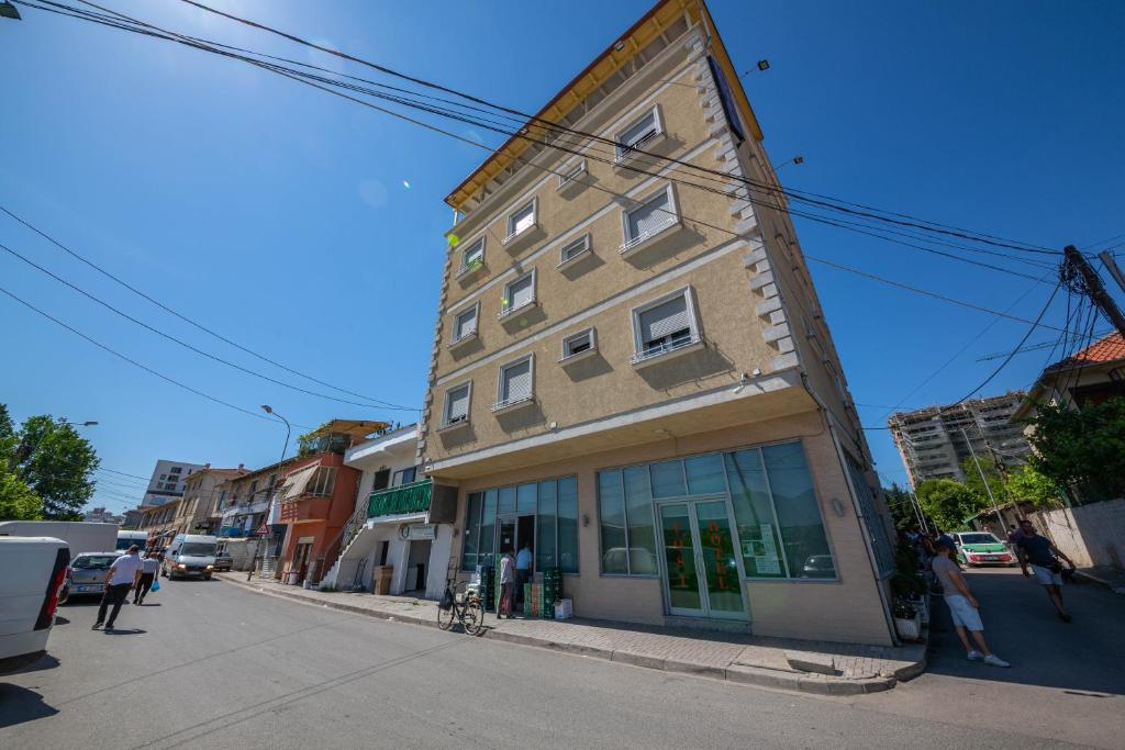Budova, kde se hotel nachází